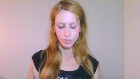 Yolanda online show from October 26, 2025, 6:14 pm