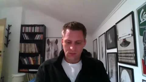 Snapshot of thedon2123 chatting on November 10, 2025, 4:28 pm thedon2123 online show from November 10, 2025, 4:28 pm