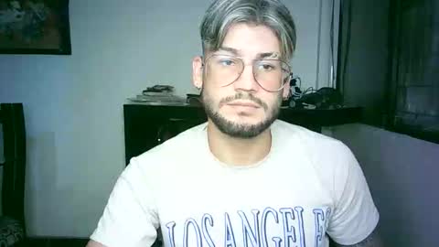 Snapshot of thedragonboyxxx chatting on March 20, 2026, 2:27 am thedragonboyxxx online show from March 20, 2026, 2:27 am