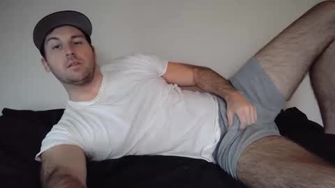 Theetwohander online show from February 18, 2026, 7:10 pm