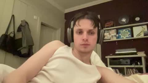 thegoldenwest333 online show from December 14, 2025, 1:33 am