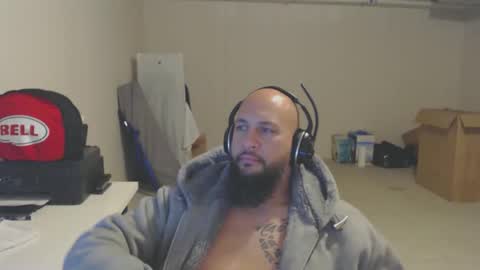 thehawaiian93 online show from December 15, 2025, 12:04 am