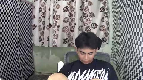 Xerxis online show from December 9, 2024, 1:02 pm