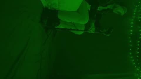 Snapshot of thehungmantis chatting on January 20, 2025, 1:28 am thehungmantis online show from January 20, 2025, 1:28 am