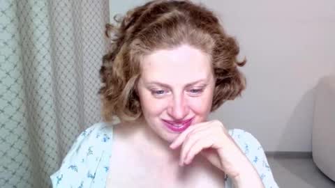 Ella online show from October 14, 2025, 7:53 am