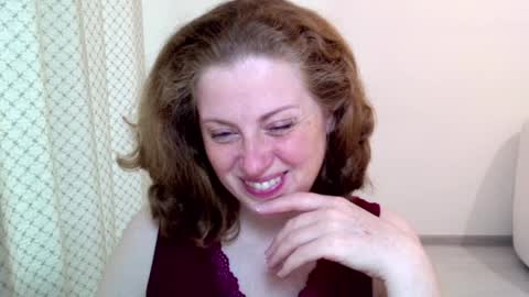 Snapshot of theladysblush chatting on May 28, 2026, 8:00 am Ella online show from May 28, 2026, 8:00 am