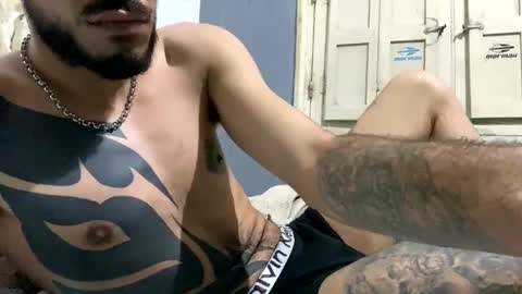 Snapshot of themarttinguyyy chatting on December 26, 2024, 4:43 am themarttinguyyy online show from December 26, 2024, 4:43 am