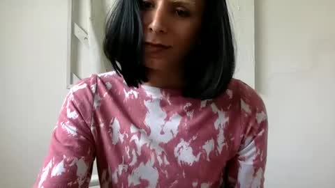 Snapshot of thematryoshka chatting on February 20, 2025, 5:18 pm Lucy Lucy online show from February 20, 2025, 5:18 pm