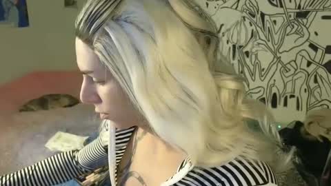 Snapshot of thematryoshka chatting on September 12, 2025, 2:11 am Lucy Lucy online show from September 12, 2025, 2:11 am