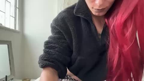 Snapshot of thematryoshka chatting on September 15, 2025, 5:24 pm Lucy Lucy online show from September 15, 2025, 5:24 pm