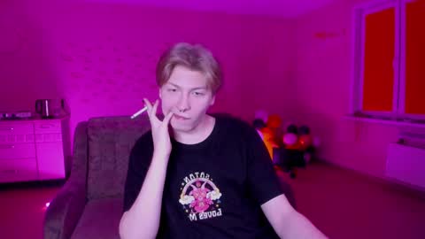 Sever online show from February 7, 2025, 5:07 pm