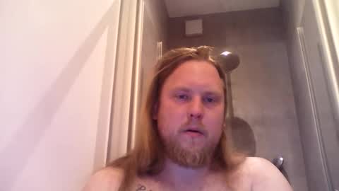 thenewdude1992 online show from May 15, 2026, 6:26 pm