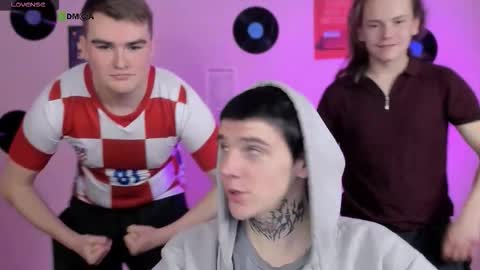 theo_drift online show from February 1, 2026, 7:56 pm