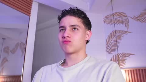  THEO- MATEO  online show from January 23, 2025, 1:56 pm