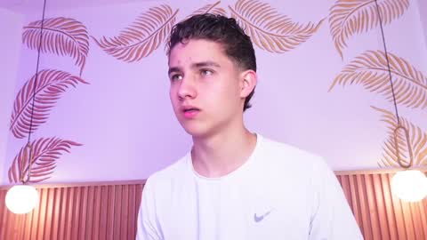  THEO- MATEO  online show from January 25, 2025, 1:52 pm