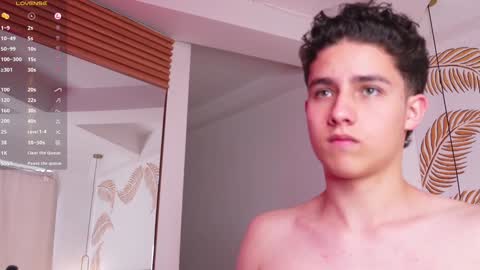  THEO- MATEO  online show from January 28, 2025, 4:52 pm