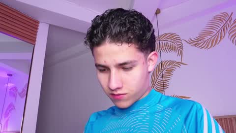  THEO- MATEO  online show from January 29, 2025, 10:05 am