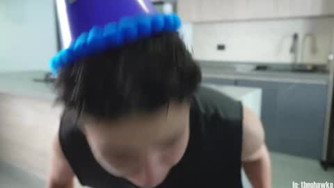  THEO- MATEO  online show from April 15, 2026, 11:38 pm