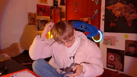 Snapshot of theprince_red chatting on April 13, 2026, 8:47 pm Matt independent model online show from April 13, 2026, 8:47 pm