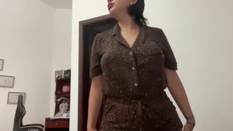 Snapshot of therealcamilabaddie chatting on January 26, 2025, 11:18 pm therealcamilabaddie online show from January 26, 2025, 11:18 pm