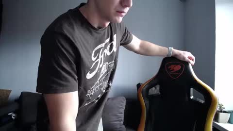 Nick   online show from October 15, 2025, 8:47 am