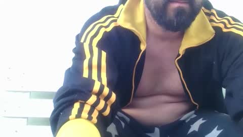 Saint online show from April 1, 2026, 3:53 pm