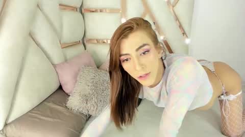 Camila online show from October 13, 2025, 3:39 am