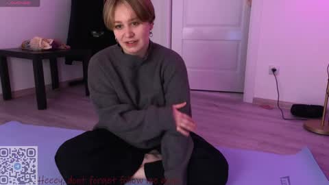 Lucia online show from May 9, 2026, 2:22 pm
