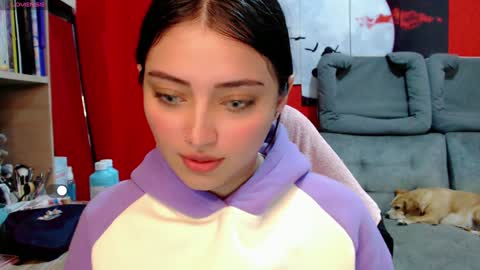 Snapshot of thesweethari chatting on January 10, 2025, 11:50 pm I dont do real meetings My bio online show from January 10, 2025, 11:50 pm