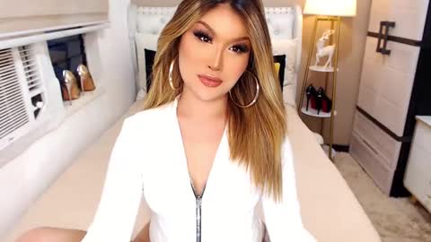 ValerieAnderson online show from December 7, 2024, 12:30 am