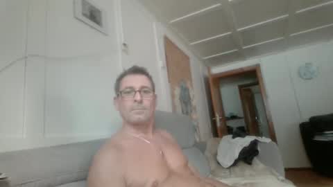 Snapshot of thhe13 chatting on January 20, 2025, 9:24 am thhe13 online show from January 20, 2025, 9:24 am