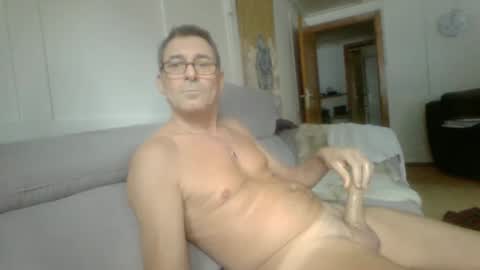 Snapshot of thhe13 chatting on January 21, 2025, 9:24 am thhe13 online show from January 21, 2025, 9:24 am