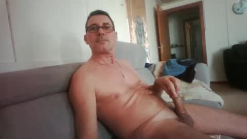 Snapshot of thhe13 chatting on March 2, 2025, 12:01 pm thhe13 online show from March 2, 2025, 12:01 pm