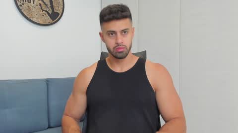 thiago_driussi online show from December 16, 2024, 12:48 am