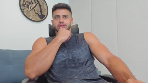 thiago_driussi online show from December 18, 2024, 4:20 am