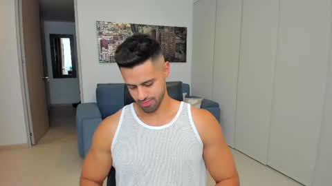 thiago_driussi online show from February 11, 2025, 4:22 am
