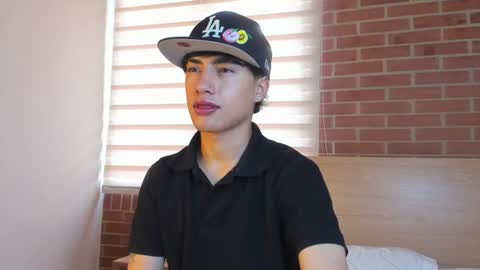 Snapshot of thiago_dv chatting on June 17, 2026, 6:53 pm Thiago online show from June 17, 2026, 6:53 pm