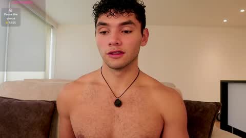 Snapshot of thiago_l chatting on May 8, 2026, 4:45 pm Just Thiago online show from May 8, 2026, 4:45 pm