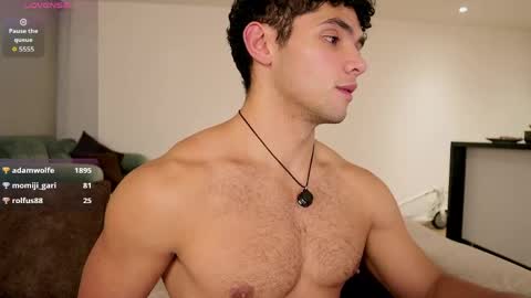 Snapshot of thiago_l chatting on May 17, 2026, 4:10 am Just Thiago online show from May 17, 2026, 4:10 am