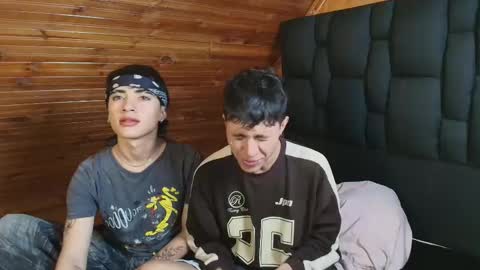 thiago_n_sam online show from November 11, 2025, 3:06 am