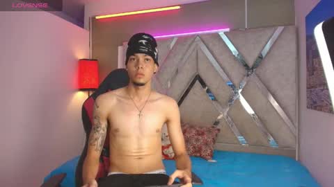 Thiago online show from April 18, 2026, 7:40 pm