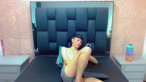 thiago_twink38 online show from November 15, 2025, 6:44 am