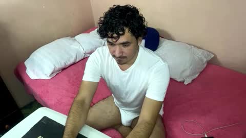 thiagodeseo online show from October 18, 2025, 2:25 am