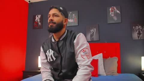 Thia Gomez online show from December 11, 2024, 12:02 pm