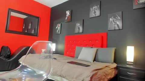 Thia Gomez online show from November 5, 2025, 12:27 pm