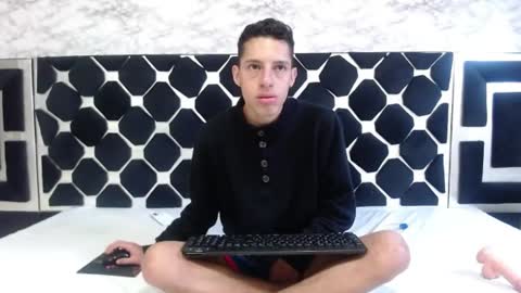 Thiago   online show from July 18, 2026, 1:32 am