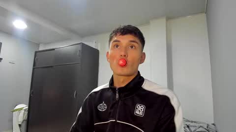 Thiago Wells online show from October 23, 2025, 11:03 pm