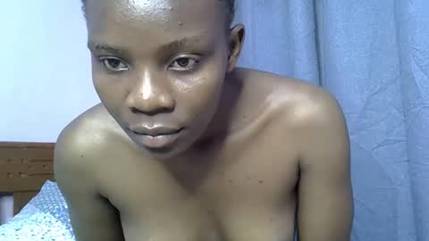 Snapshot of thickbarbie_ chatting on November 20, 2025, 11:48 pm Xtine online show from November 20, 2025, 11:48 pm