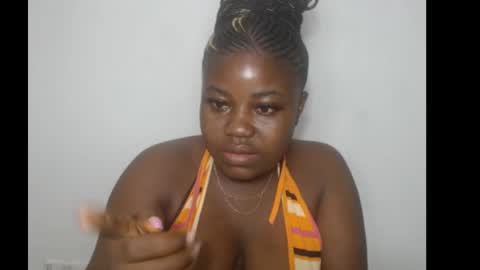 thickebonny7 online show from February 12, 2026, 3:01 am