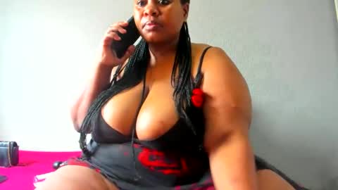 thickleeyanax online show from September 30, 2025, 9:14 am